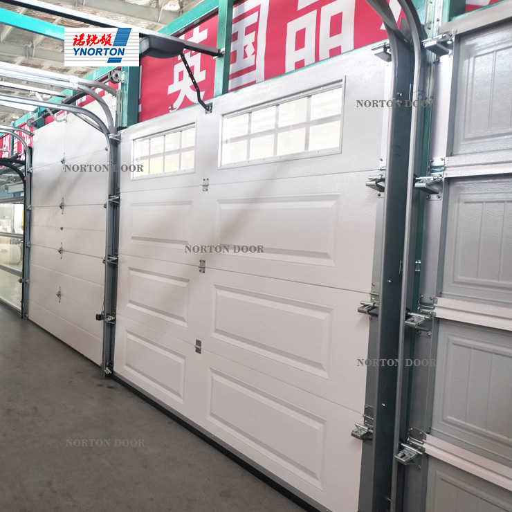 ประเด็นสำคัญ 5 ประการในการบำรุงรักษาประตูโรงรถเป็นประจำ: เคล็ดลับเหล่านี้ช่วยยืดอายุการใช้งาน